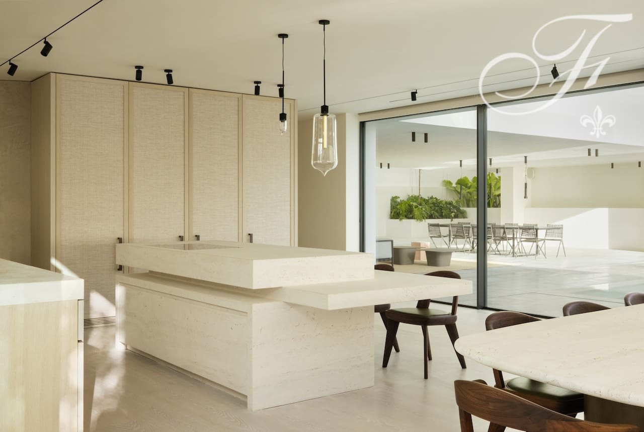 Chalet de 7 habitaciones en Roca Llisa en venta con piscina - 18.000.000 € (Ref: 9542196)