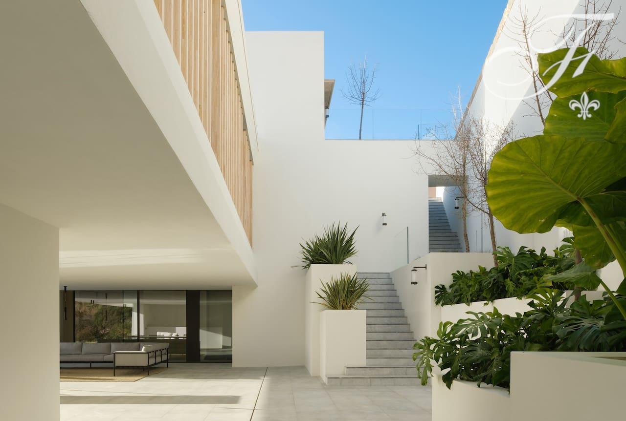 Chalet de 7 habitaciones en Roca Llisa en venta con piscina - 18.000.000 € (Ref: 9542196)