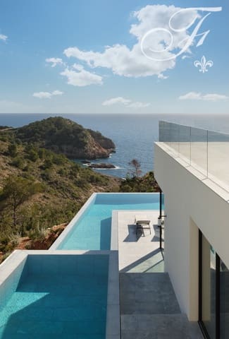 Chalet de 7 habitaciones en Roca Llisa, Santa Eulalia / Santa Eularia en venta con piscina - 18.000.000 € (Ref: 9542196)