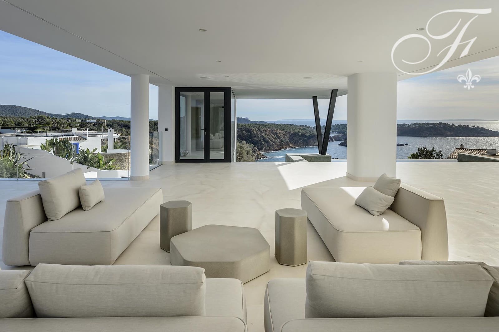 6 bedroom Villa for sale in Es Cubells with pool - € 9,500,000 (Ref: 9542201)