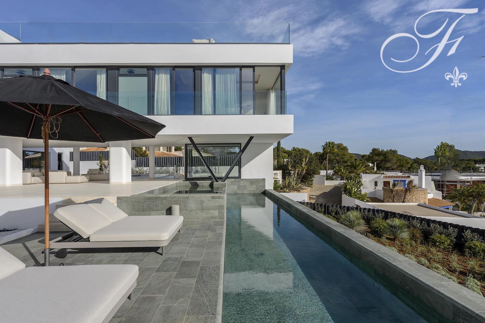 6 bedroom Villa for sale in Es Cubells with pool - € 9,500,000 (Ref: 9542201)