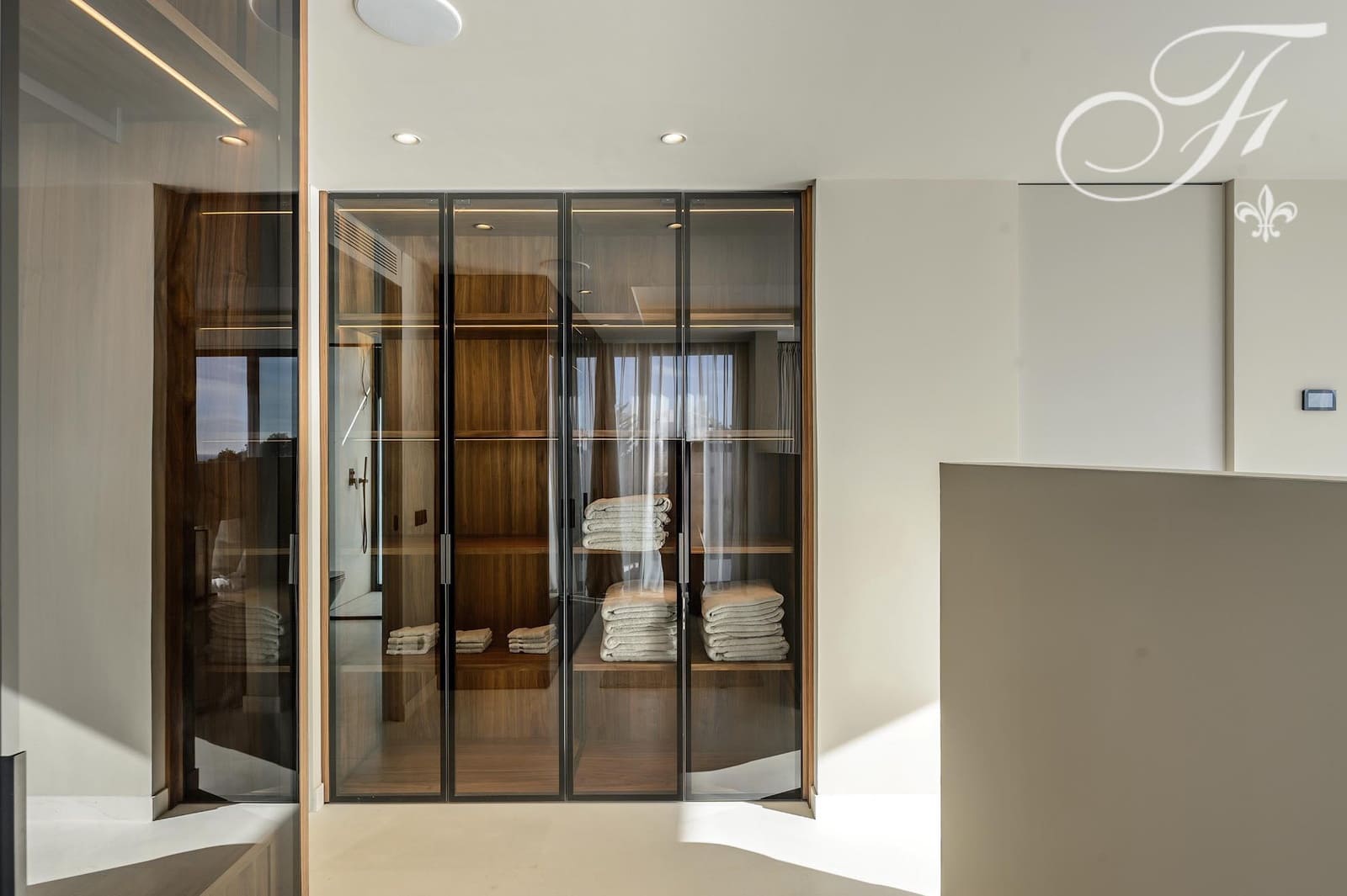 6 bedroom Villa for sale in Es Cubells with pool - € 9,500,000 (Ref: 9542201)