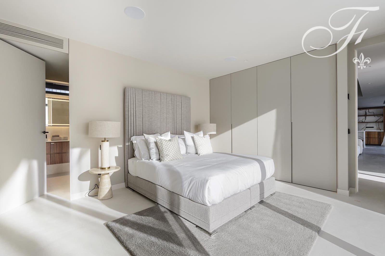 6 bedroom Villa for sale in Es Cubells with pool - € 9,500,000 (Ref: 9542201)