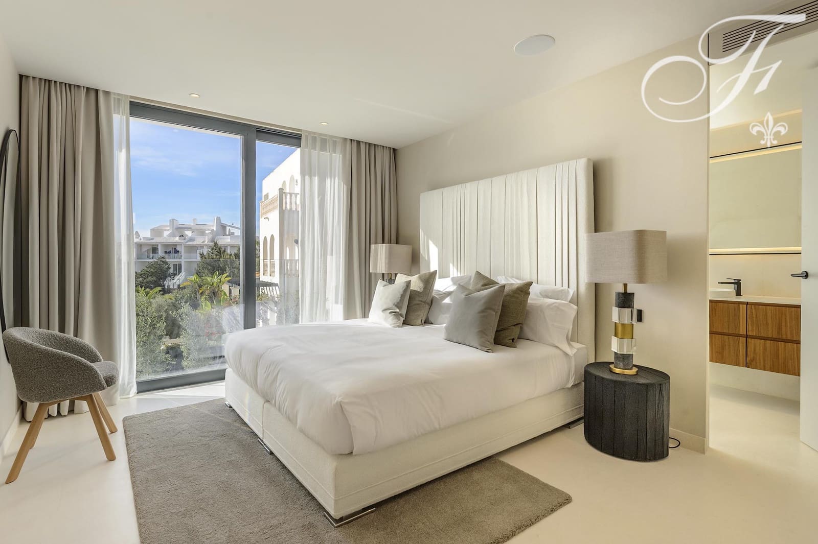 6 bedroom Villa for sale in Es Cubells with pool - € 9,500,000 (Ref: 9542201)