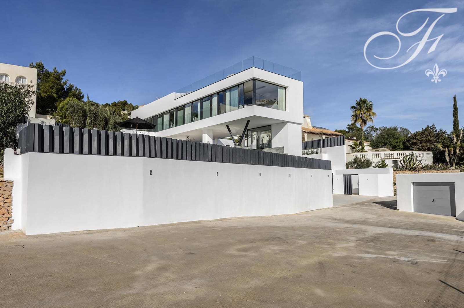 6 bedroom Villa for sale in Es Cubells with pool - € 9,500,000 (Ref: 9542201)