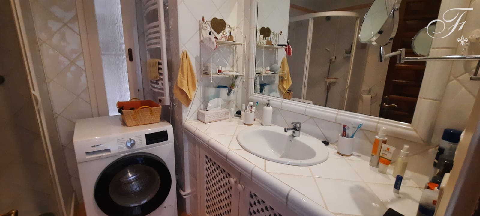 2 bedroom Apartment for sale in Santa Eulalia / Santa Eularia with pool - € 495,000 (Ref: 9706015)