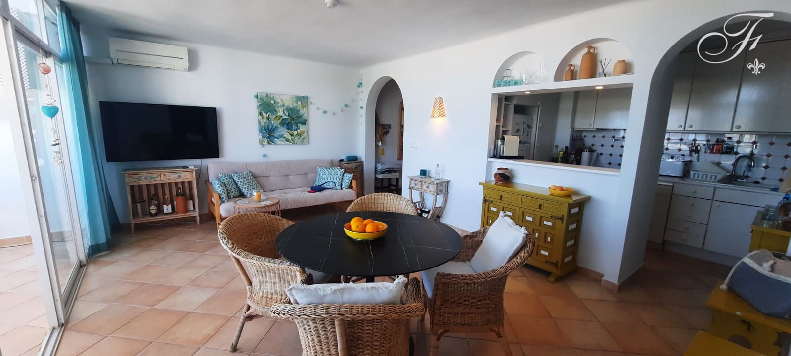 2 bedroom Apartment for sale in Santa Eulalia / Santa Eularia with pool - € 495,000 (Ref: 9706015)