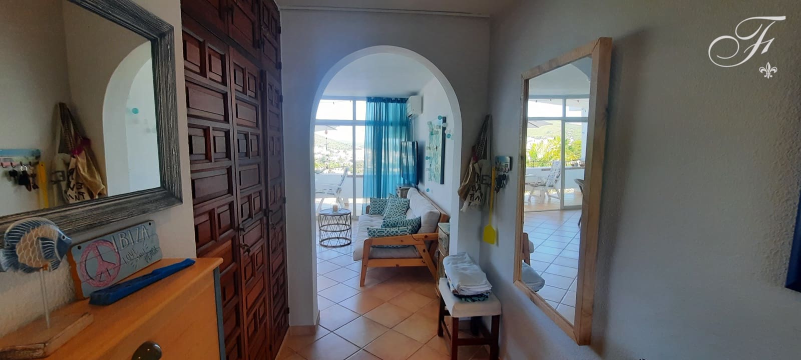 2 bedroom Apartment for sale in Santa Eulalia / Santa Eularia with pool - € 495,000 (Ref: 9706015)