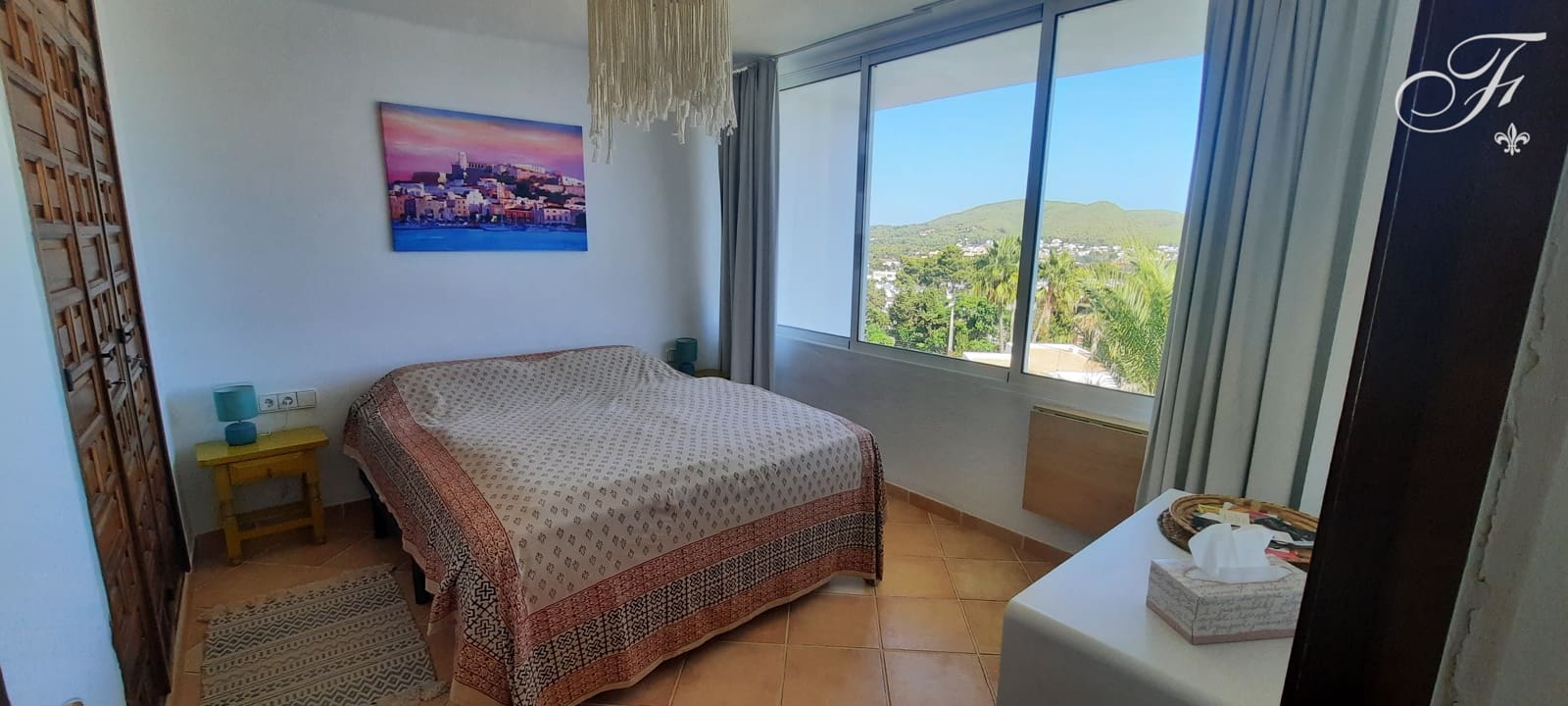 2 bedroom Apartment for sale in Santa Eulalia / Santa Eularia with pool - € 495,000 (Ref: 9706015)