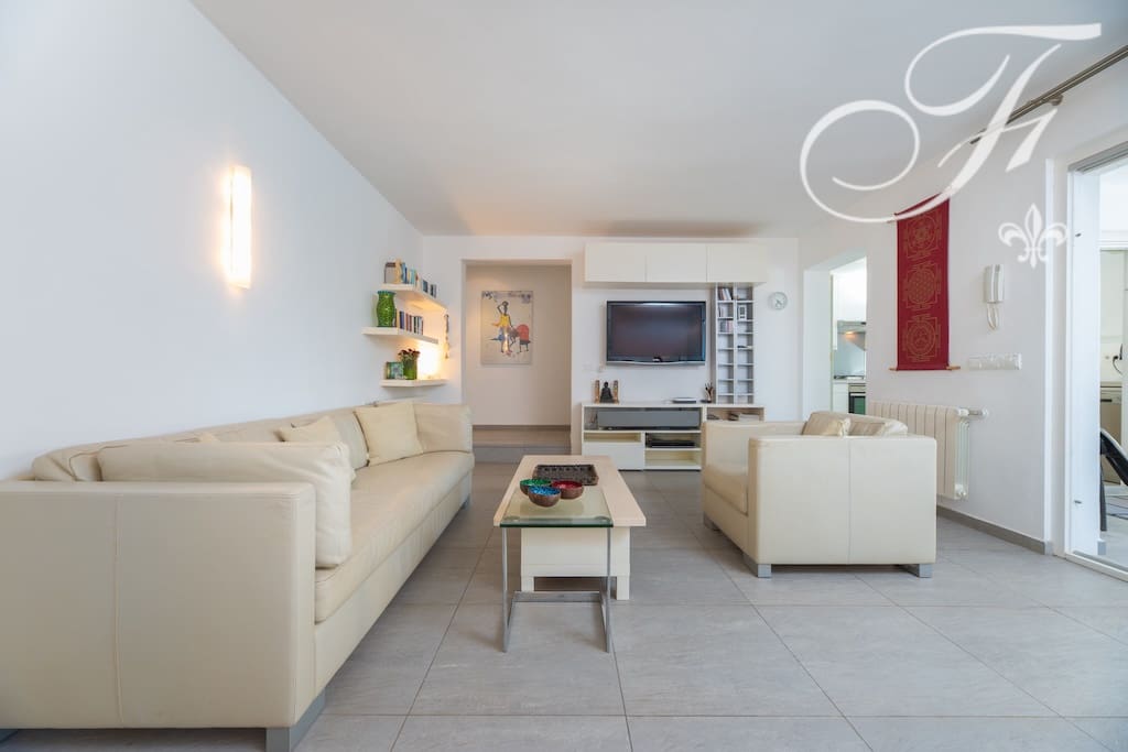 3 bedroom Finca/Country House for sale in Santa Gertrudis de Fruitera with pool - € 1,375,000 (Ref: 9843862)