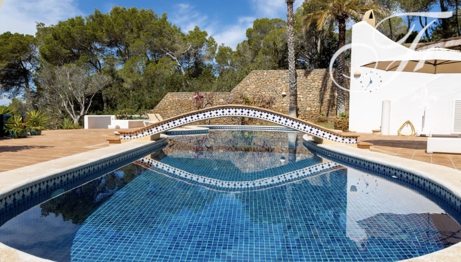3 soveværelse Semi-Rækkehus til salg i Cala Llenya med swimmingpool garage - € 1.800.000 (Ref: 9889408)