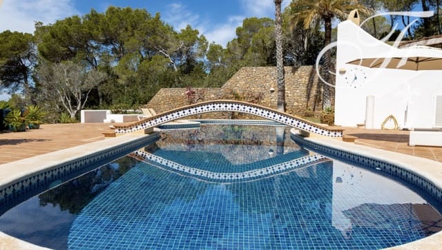 3 soveværelse Semi-Rækkehus til salg i Cala Llenya, Santa Eulalia / Santa Eularia med swimmingpool garage - € 1.800.000 (Ref: 9889408)
