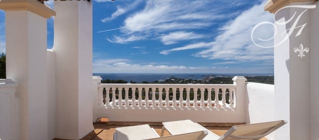 3 soveværelse Semi-Rækkehus til salg i Cala Llenya, Santa Eulalia / Santa Eularia med swimmingpool garage - € 1.800.000 (Ref: 9889408)