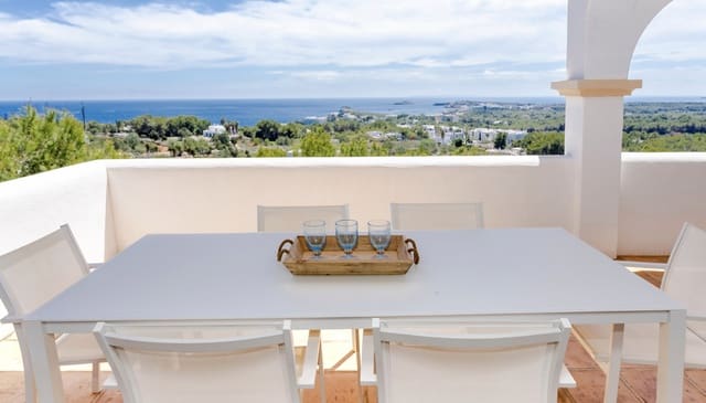 3 soveværelse Semi-Rækkehus til salg i Cala Llenya, Santa Eulalia / Santa Eularia med swimmingpool garage - € 1.800.000 (Ref: 9889408)