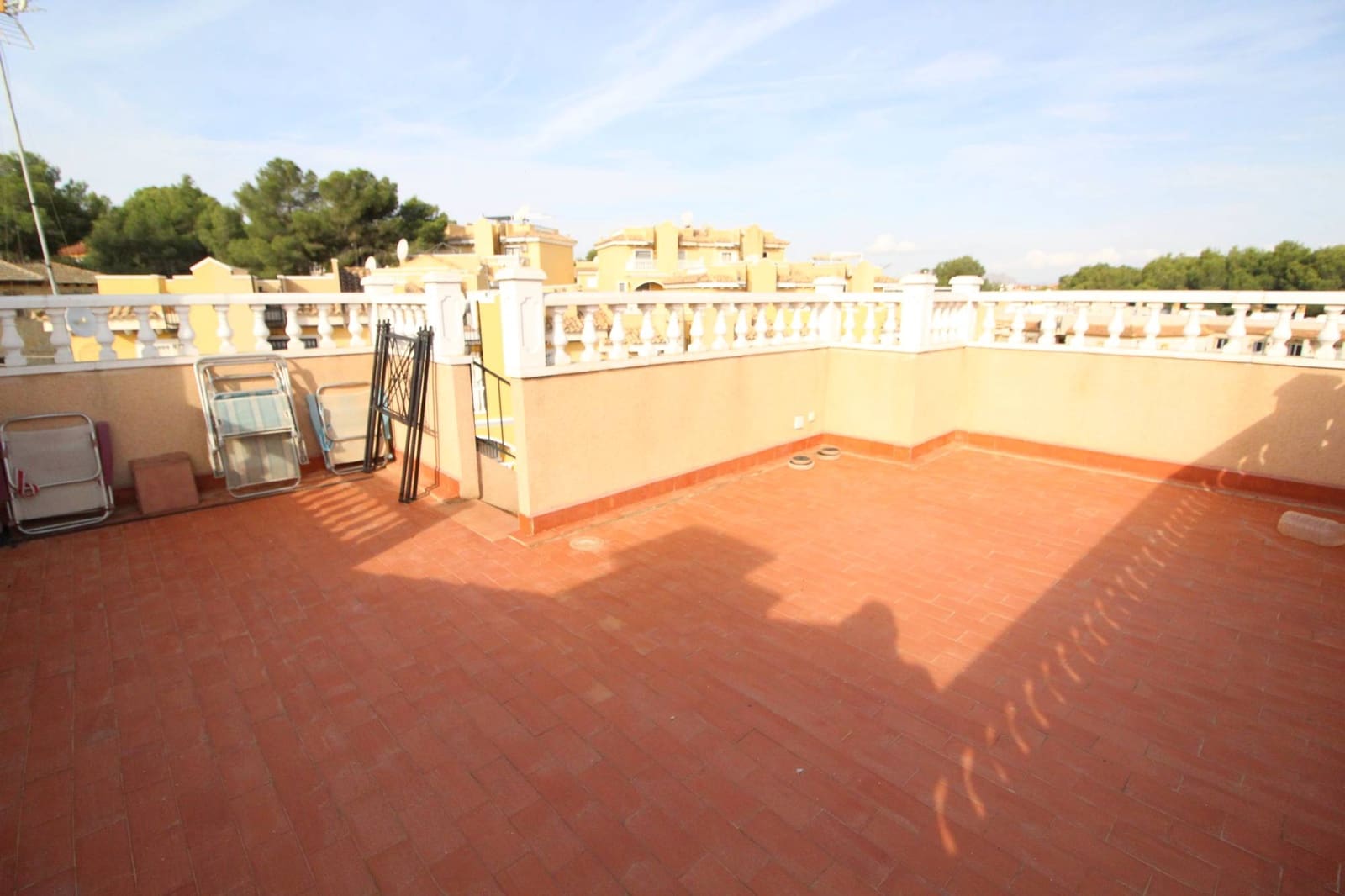 2 bedroom Apartment for sale in Algorfa with pool - € 117,000 (Ref: 10121078)