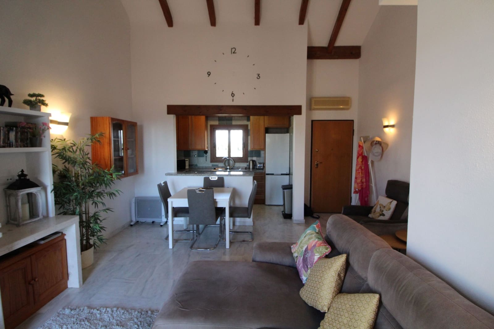 2 bedroom Apartment for sale in Algorfa with pool - € 210,000 (Ref: 7690864)