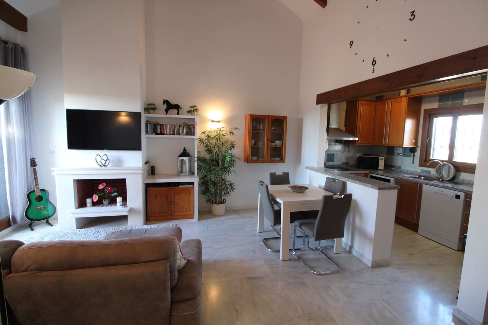 2 bedroom Apartment for sale in Algorfa with pool - € 210,000 (Ref: 7690864)