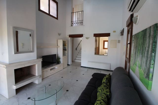 Chalet de 3 habitaciones en Algorfa en venta con piscina - 395.000 € (Ref: 9201988)