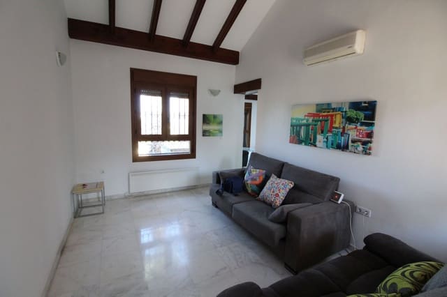 Chalet de 3 habitaciones en Algorfa en venta con piscina - 395.000 € (Ref: 9201988)
