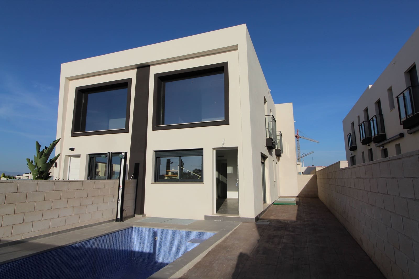 3 bedroom Villa for sale in Gran Alacant with pool - € 389,000 (Ref: 9386655)