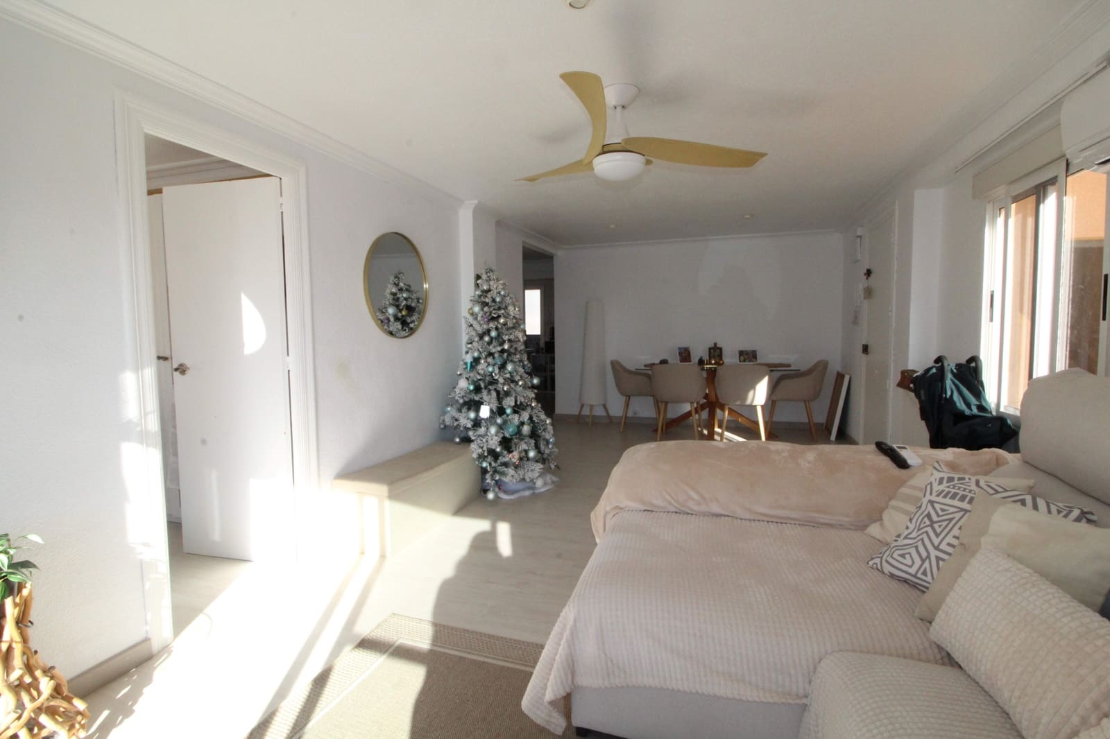 3 soverom Leilighet til salgs i Arenales del Sol med svømmebasseng - € 190 000 (Ref: 9510354)