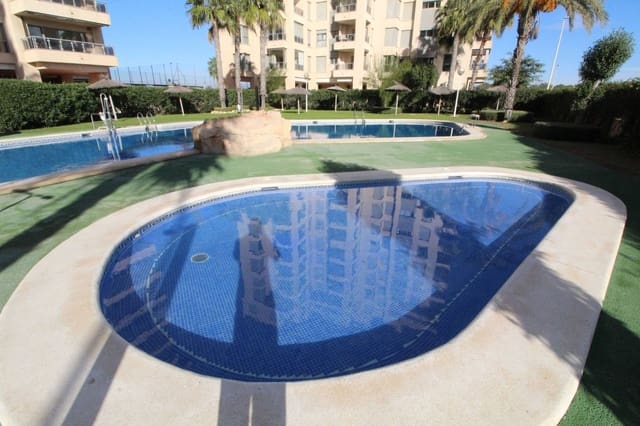 2 bedroom Apartment for sale in Guardamar del Segura with pool - € 199,999 (Ref: 9724889)