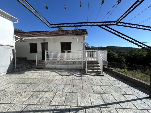 4 quarto Quinta/Casa Rural para venda em Cortegada com garagem - 125 000 € (Ref: 10002388)