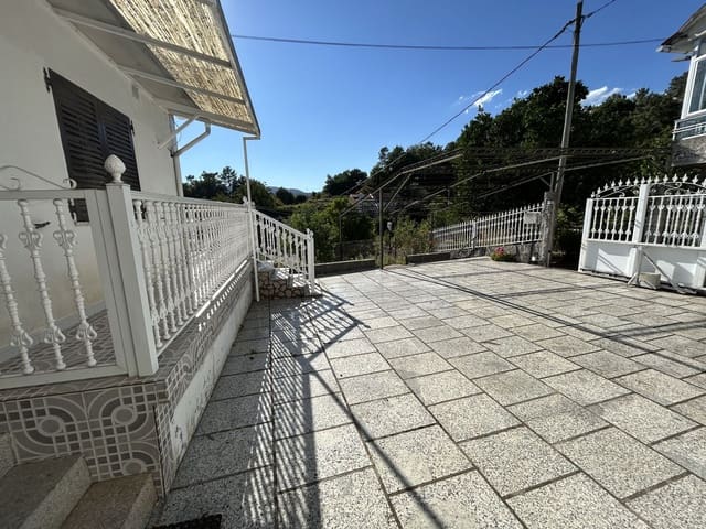 4 quarto Quinta/Casa Rural para venda em Cortegada com garagem - 125 000 € (Ref: 10002388)