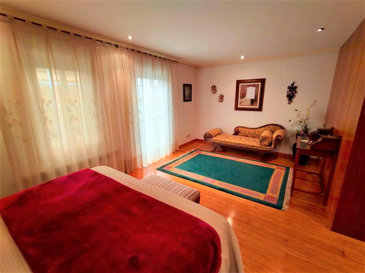 4 quarto Quinta/Casa Rural para venda em Amoeiro com garagem - 325 000 € (Ref: 10014176)