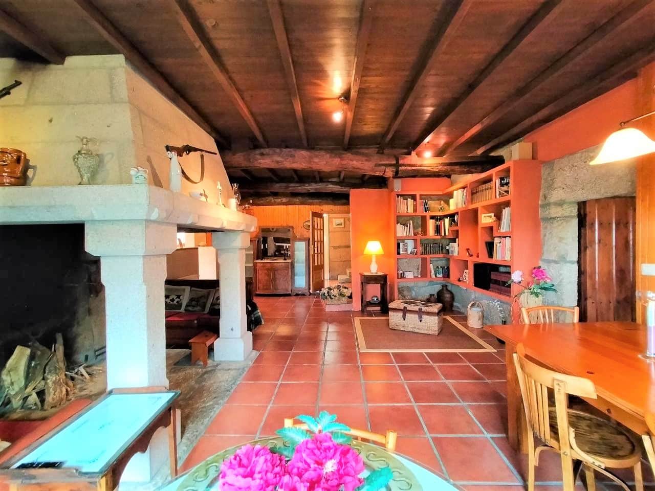 4 quarto Quinta/Casa Rural para venda em Amoeiro com garagem - 325 000 € (Ref: 10014176)