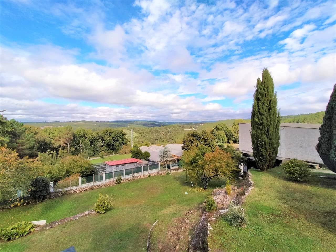 4 quarto Quinta/Casa Rural para venda em Amoeiro com garagem - 325 000 € (Ref: 10014176)