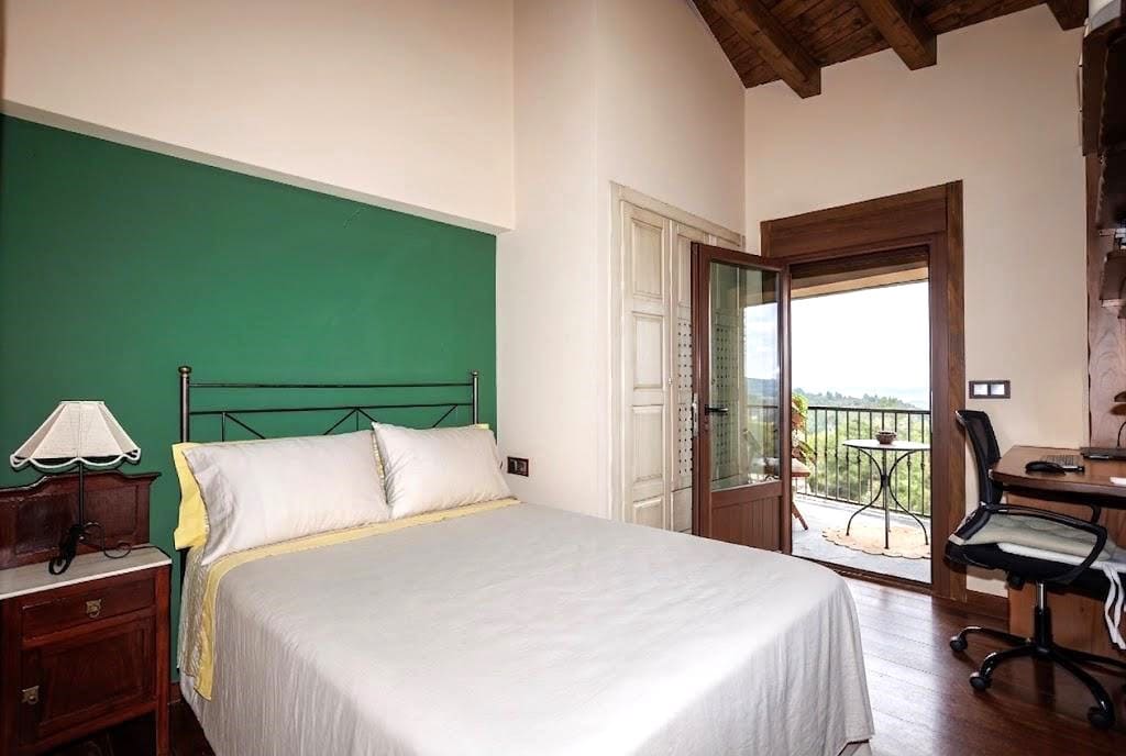 2 bedroom Finca/Country House for sale in Boveda with garage - € 180,000 (Ref: 10023040)
