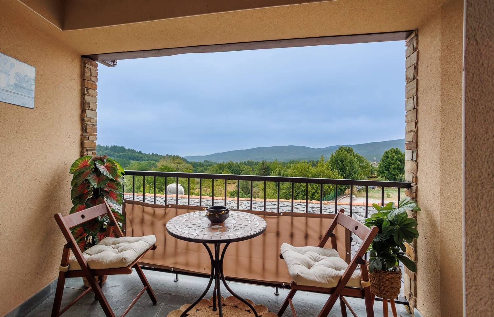 2 bedroom Finca/Country House for sale in Boveda with garage - € 180,000 (Ref: 10023040)