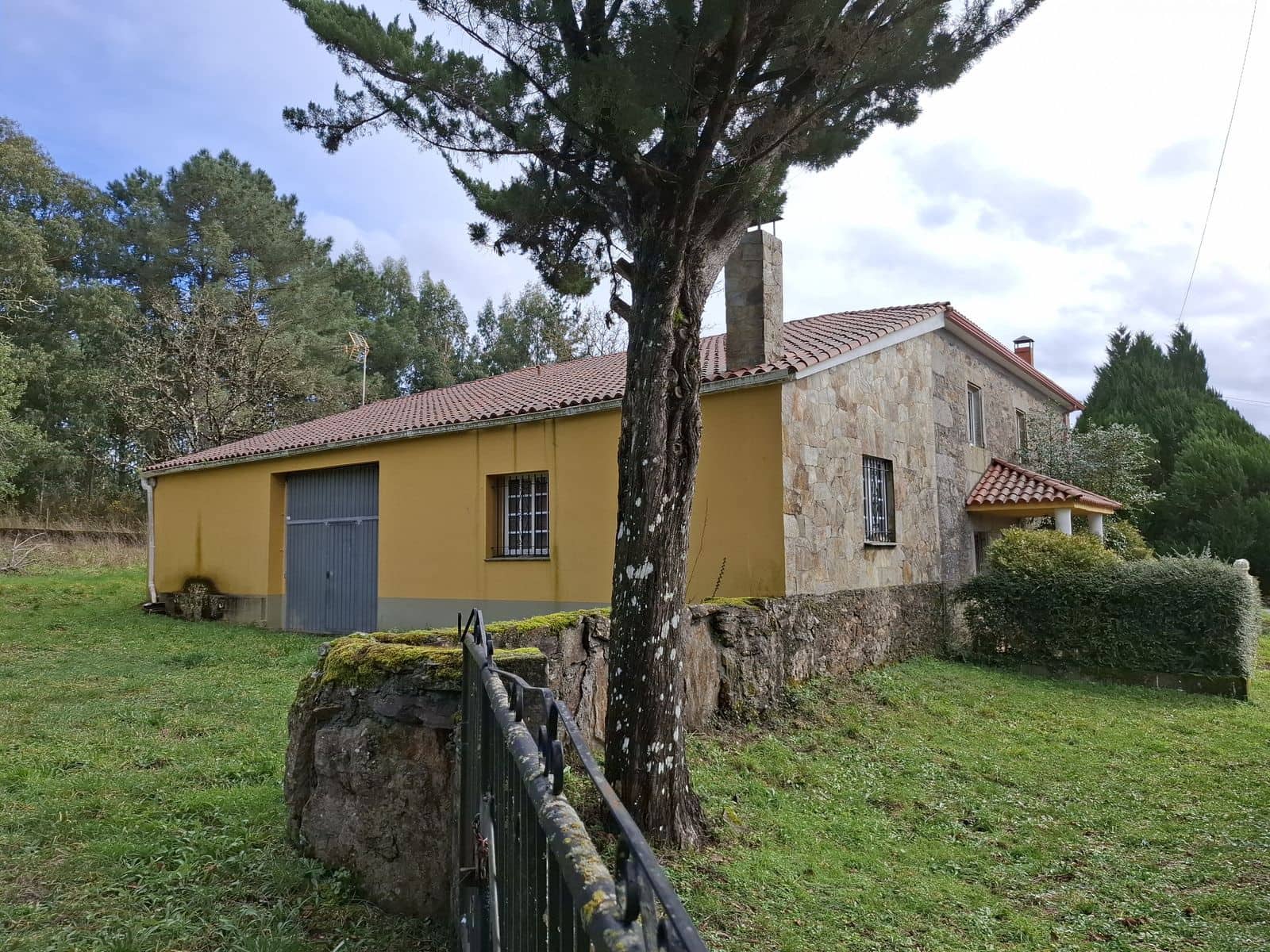 5 bedroom Finca/Country House for sale in Antas de Ulla with garage - € 270,000 (Ref: 10035745)