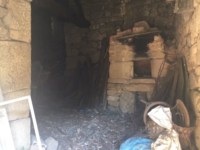 3 soveværelse Finca/Landehus til salg i Ourense by - € 152.000 (Ref: 10074618)