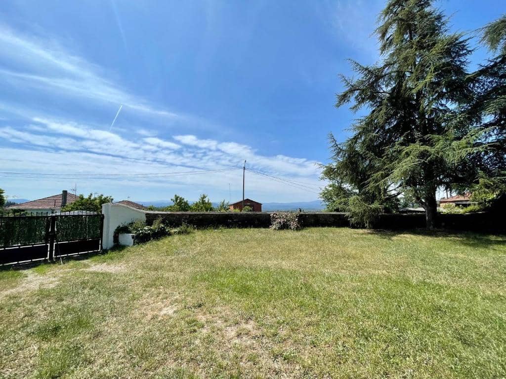 3 sypialnia Finka/Dom wiejski na sprzedaż w Monforte de Lemos z garażem - 200 000 € (Ref: 10182082)