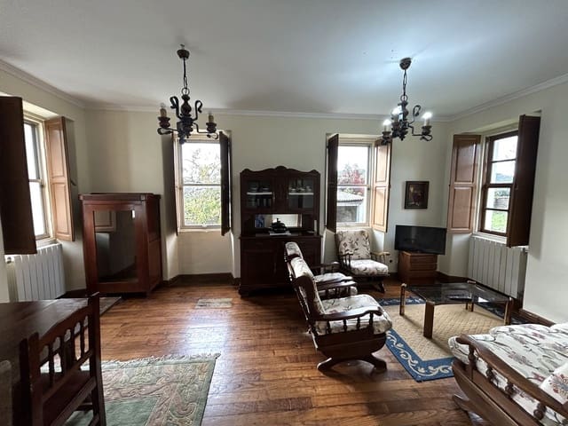 3 sypialnia Finka/Dom wiejski na sprzedaż w Monforte de Lemos z garażem - 200 000 € (Ref: 10182082)