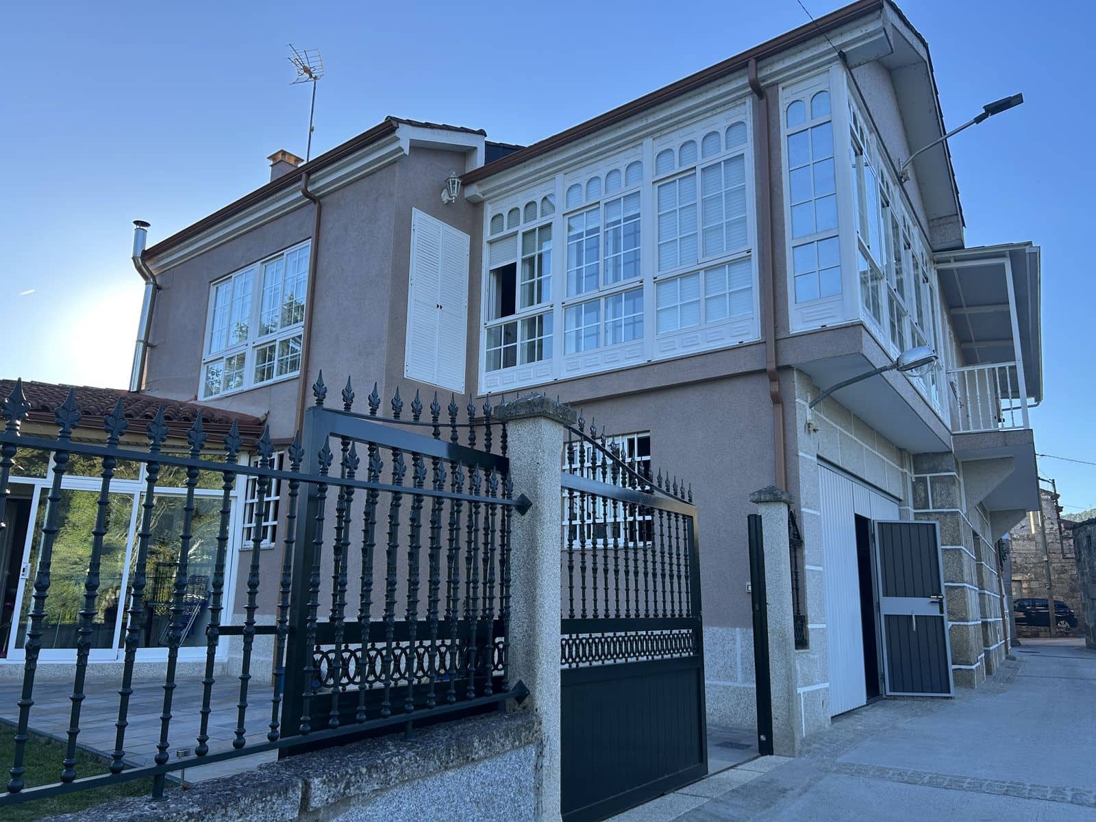 4 soverom Finca/Herregård til salgs i Cenlle med garasje - € 250 000 (Ref: 10183427)
