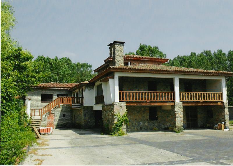 10 soveværelse Finca/Landehus til salg i Monforte de Lemos - € 395.000 (Ref: 3195362)