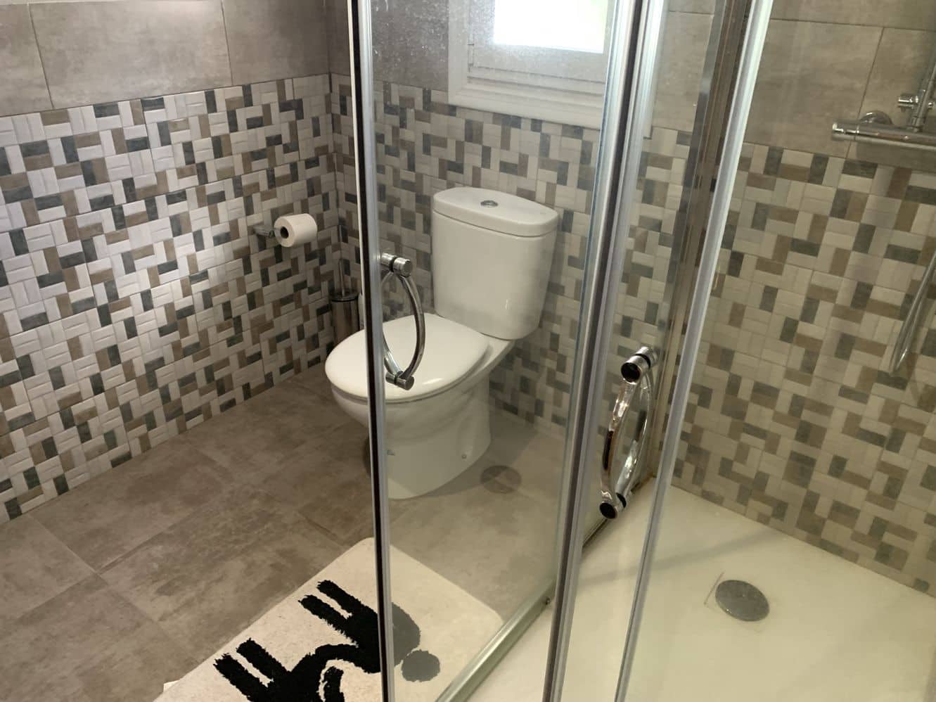 8 bedroom Finca/Country House for sale in Banos de Molgas - € 280,000 (Ref: 6545732)