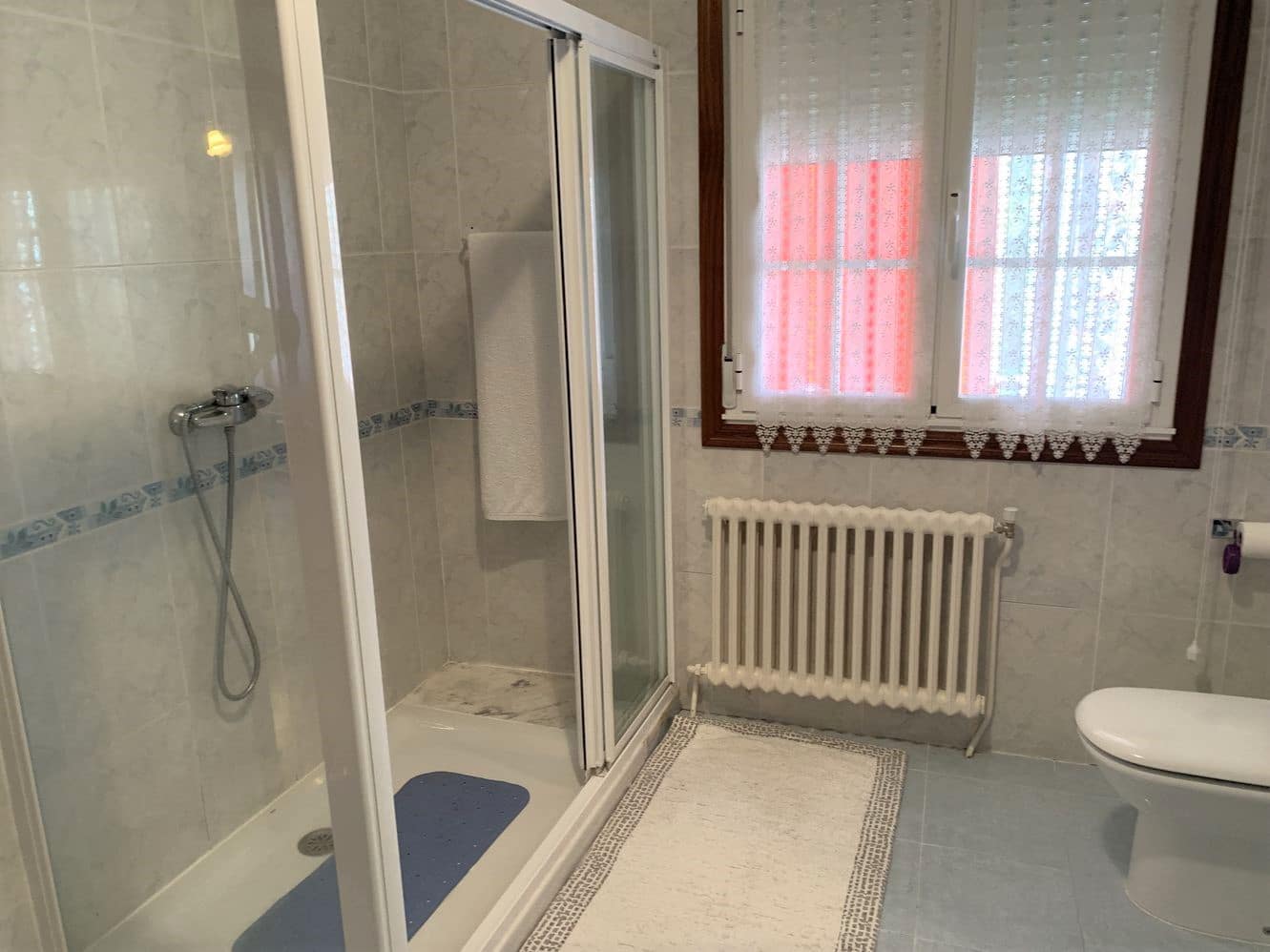 8 bedroom Finca/Country House for sale in Banos de Molgas - € 280,000 (Ref: 6545732)