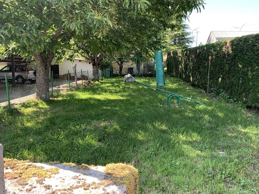 11 bedroom Finca/Country House for sale in Chandrexa de Queixa with pool - € 330,000 (Ref: 6676364)