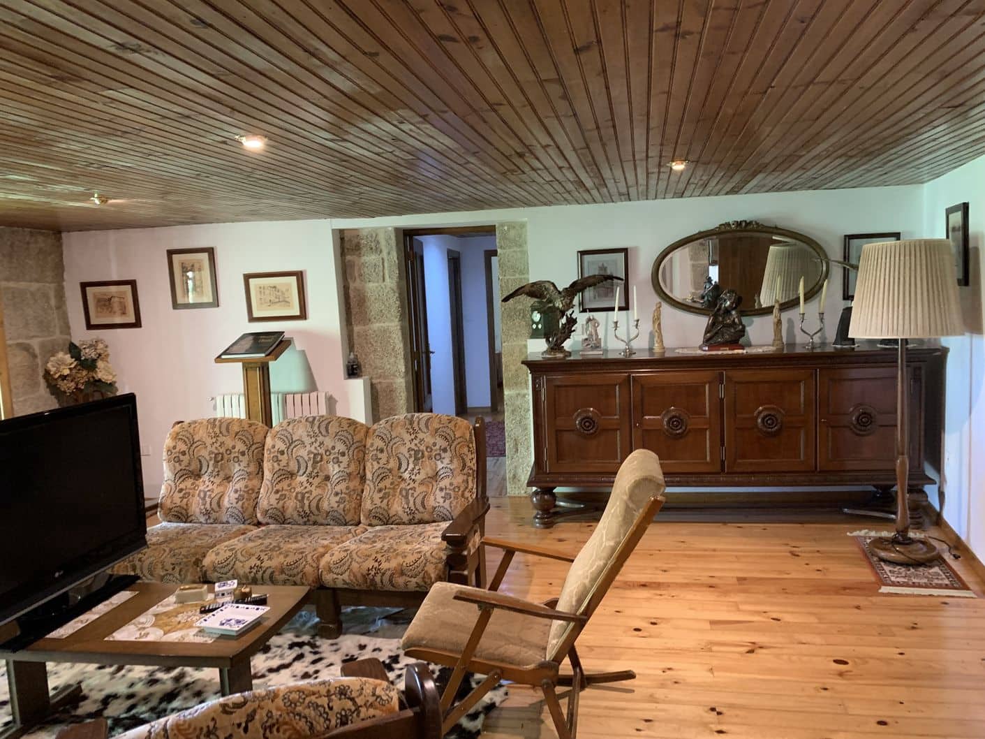 11 bedroom Finca/Country House for sale in Chandrexa de Queixa with pool - € 330,000 (Ref: 6676364)