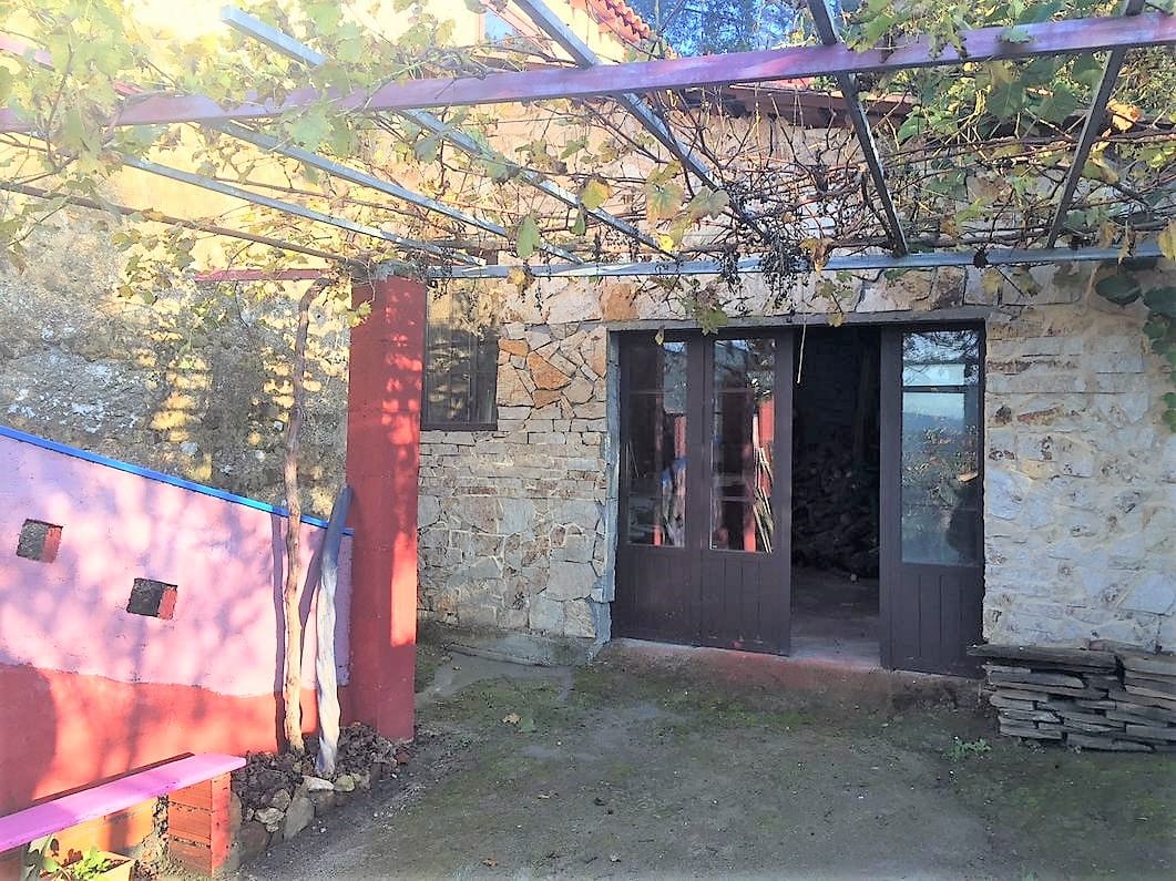 5 soveværelse Finca/Landehus til salg i Castrelo de Mino med garage - € 240.000 (Ref: 6700985)