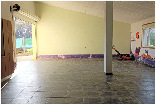 3 slaapkamer Finca/Landhuis te koop in Ourense stad met garage - € 265.000 (Ref: 6797017)