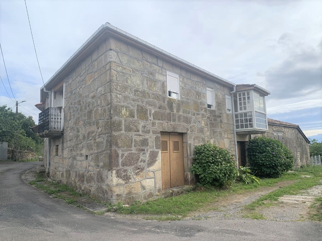 4 soveværelse Finca/Landehus til salg i Vilamarin - € 80.000 (Ref: 6908387)