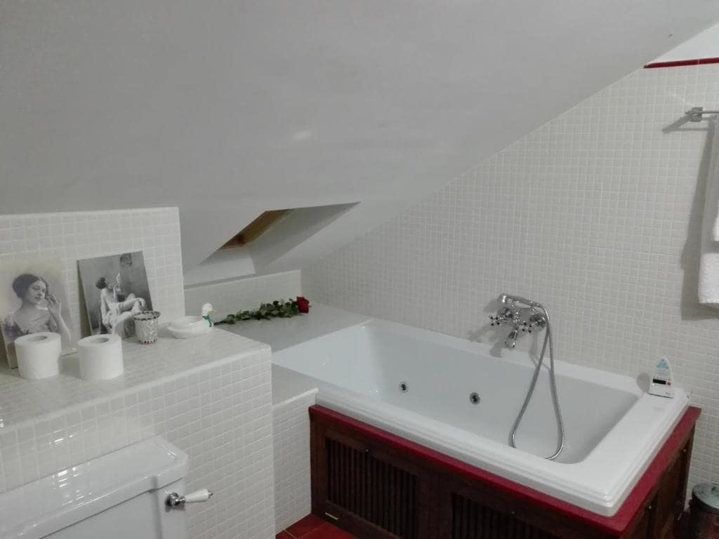 3 soveværelse Finca/Landehus til salg i Cea - € 325.000 (Ref: 6931022)