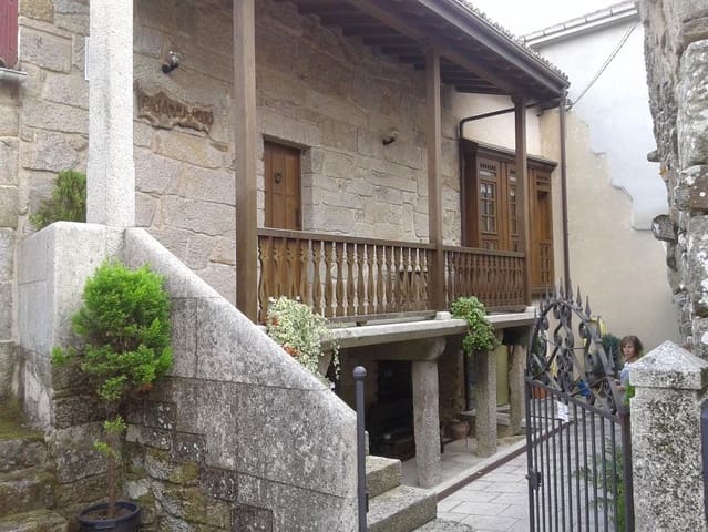 3 bedroom Finca/Country House for sale in Cea, San Cristovo de Cea - € 325,000 (Ref: 6931022)