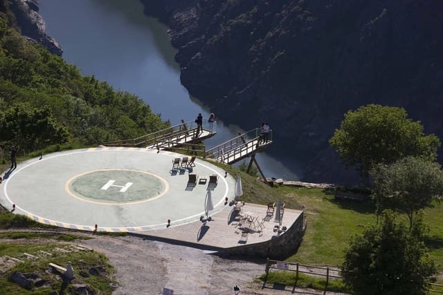 7 makuuhuone Maalaistalo myytävänä paikassa Parada de Sil - 990 000 € (Ref: 6978336)