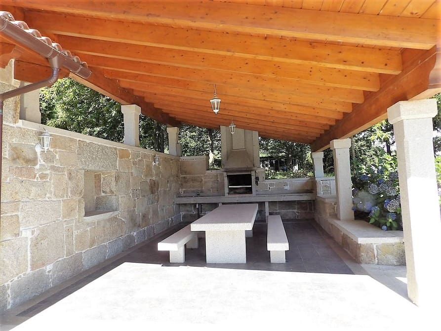 Finca/Casa Rural de 5 habitaciones en Pantón en venta con garaje - 499.000 € (Ref: 8037023)